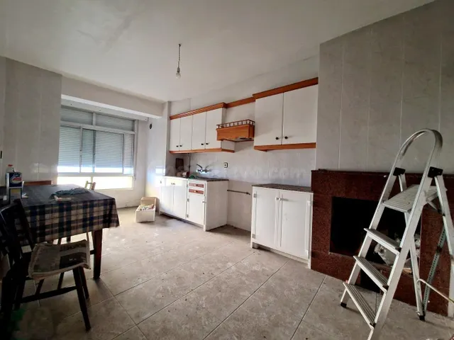 Edificio de cuatro viviendas en Venta - foto 4