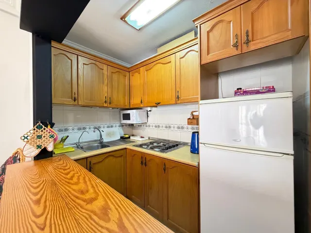 Apartamento a 350 metros de playa del cura con 2 dorm. 1 baño. en frente de av. de las habaneras. superficie de 66 m2. — 19