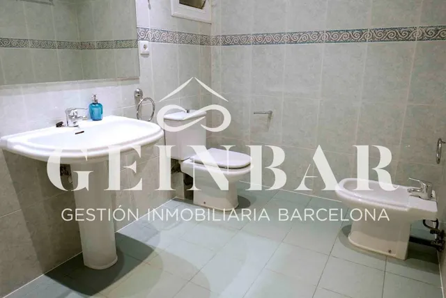PISO CON TERRAZA DE 25 M2 Y SALA POLIVALENTE DE 21 M2 EN L’ANTIGA ESQUERRA DE L’EIXAMPLE — 14