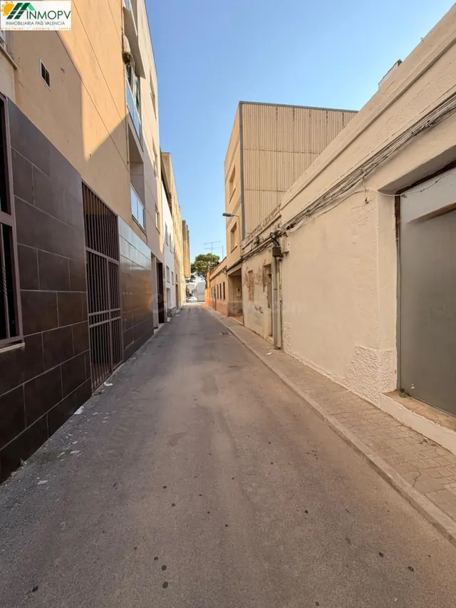 SOLAR URBANO DE 78M2, CON FACHADA Y ESTRUCTURA EXTERIOR! ZON - foto 5