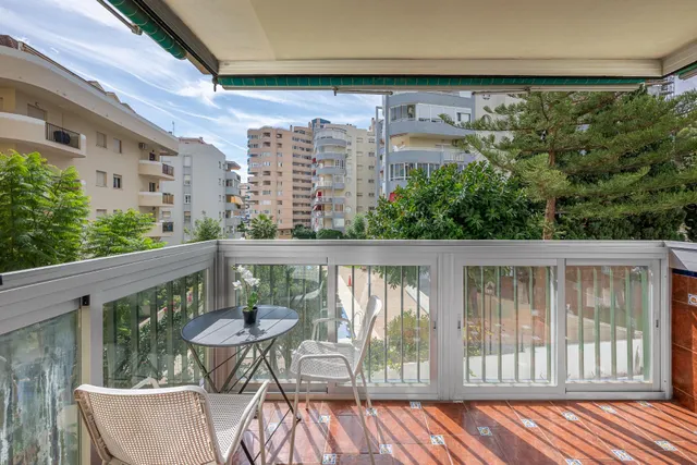 Vivienda con terraza y vistas al mar en Avenida de las Gaviotas, Fuengirola — 17