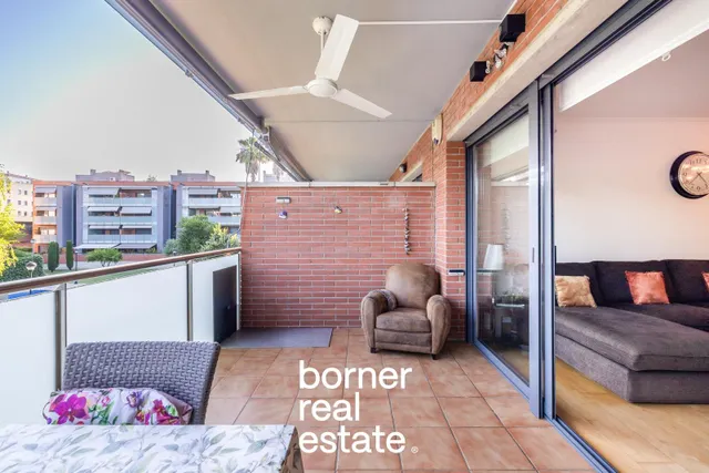 Piso en venta en Calle de Josep Puig i Cadafalch — 23