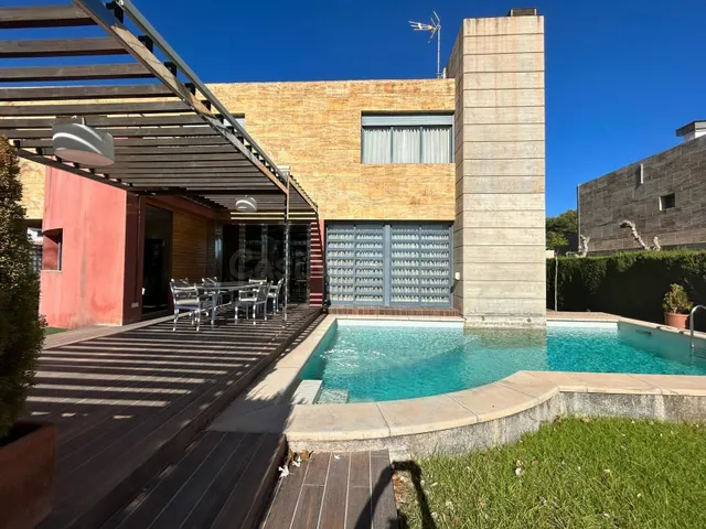 Impresionante chalet con vistas panorámicas al mar - foto 2