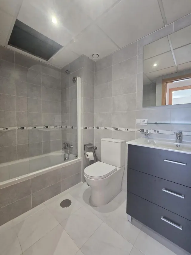 Apartamento 1 habitación 52m² en alquiler - Pueblo — 20