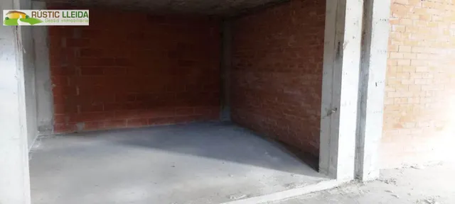 LOCAL COMERCIAL EN VENTA EN TÀRREGA . — 6
