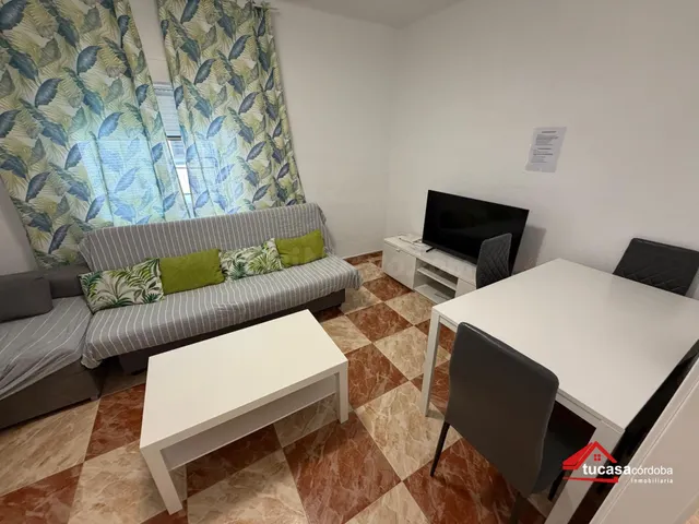 PISO EN ZONA ARCÁNGEL CON LICENCIA TURÍSTICA– COMODIDAD Y UB - foto 4