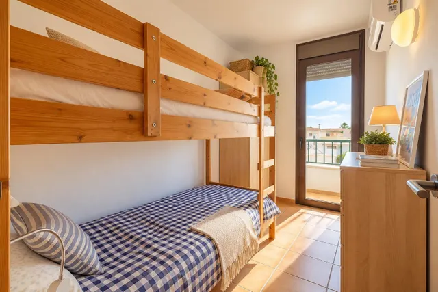 Ático dúplex de 80 m2 con terraza privada y vistas al mar en la Colònia de Sant Jordi — 15