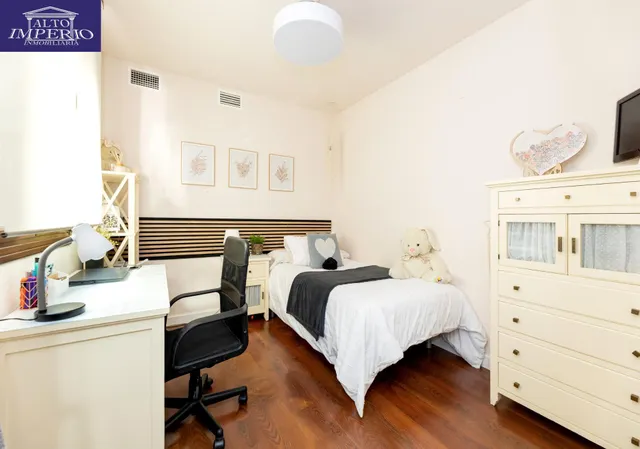 PISO ÁTICO DUPLEX EL CHAPARRAL (ALBOLOTE) — 13