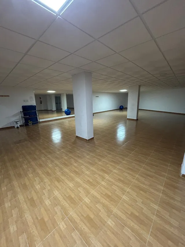 1 DORMITORIO + PLAZA DE GARAJE EN LA ENVÍA GOLF — 33