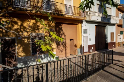 CASA CENTRICA CON IMPRESIONANTES VISTAS