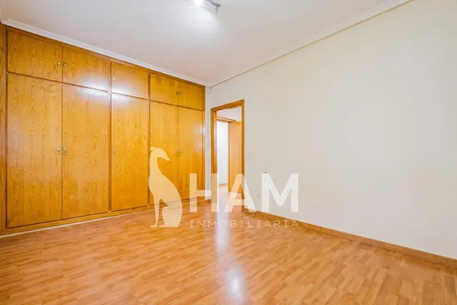 Casa en una planta con pabellón de invitados, piscina y garaje – Parcela 1.180 m2 — 41