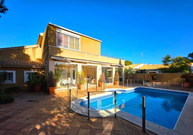 Casa 5 habitaciones 265m² en venta - Altos de Campoamor - foto 3