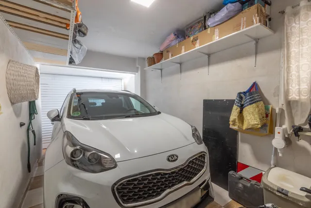 Casa en Armilla con terraza, patio y amplia cochera — 35