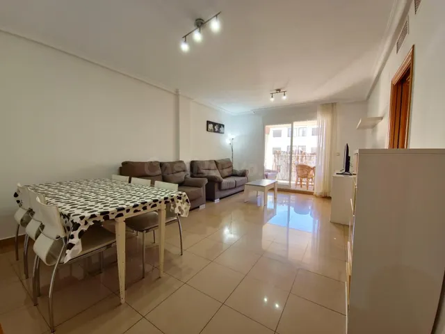 Apartamento de 2 dormitorios en alquiler, Lomas de Cabo Roig — 2