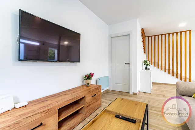 ✨ ¡CASA reformada con 205m2 + 340 m2 de  TERRENO + GARAJE en PONTECESO(A Coruña)por 235.000€! — 2