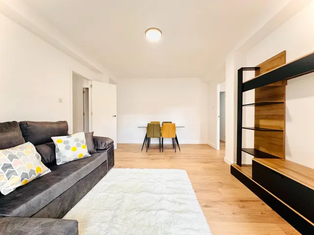 Habitación 4 habitaciones 101m² en alquiler - Alcampo — 2