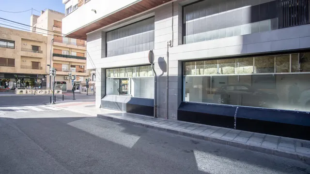 Alquiler Local Comercial en Elda - Gran Avenida — 2