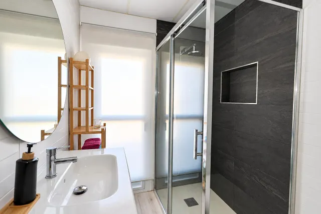 ¡tu nuevo hogar con dos patios, 2 dormitorios y aire por conductos! — 29