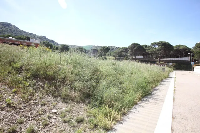 ¡Oportunidad única para vivir en un entorno privilegiado en El Port de la Selva! — 14