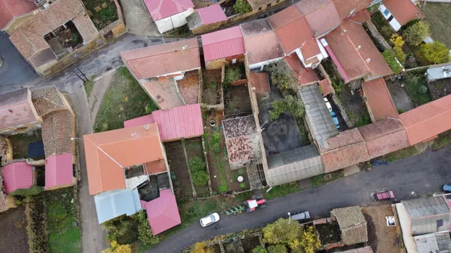 CASA EN VENTA EN CASTROCONTRIGO (LEON) - foto 2