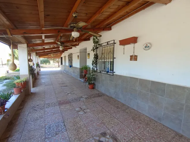 CASA DE CAMPO DOBLE CON TERRENO JUNTO A LA ESTACIÓN DE PUERT