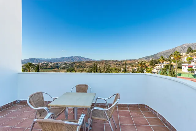 Villa Reformada con Vistas Panorámicas en la Sierrezuela — 34