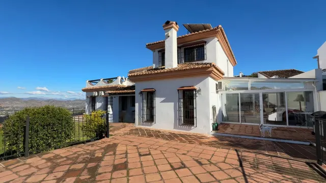Chalet 4 habitaciones 293m² en venta - Costa del Sol — 32