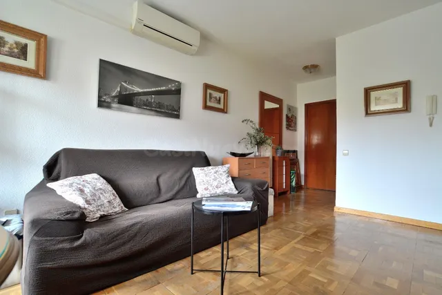 SE VENDE ATRACTIVO APARTAMENTO DE 68M2 CON TERRAZA - foto 2