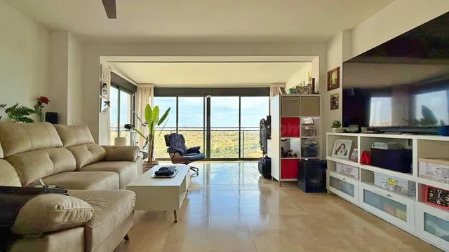 ÁTICO EN 'LOMAS DE CAMPOAMOR' CON SOLARIUM PRIVADO CON VISTA - foto 5