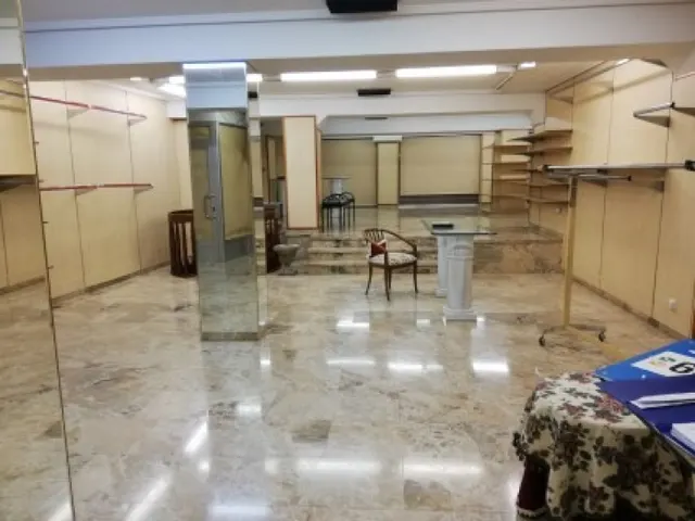 Local comercial — 9