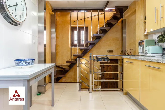 Espectacular casa con vistas directas a la Alhambra y Licencia Turística Activa en el Albaicín — 9