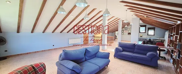 MAJESTUOSO CHALET INDEPENDIENTE EN OTERO. PONTEJOS. — 42