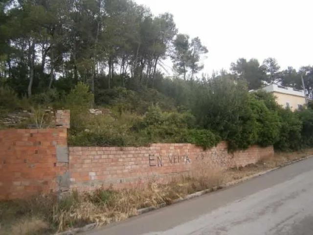 SOLAR EN VENDA A VALLIRANA — 2