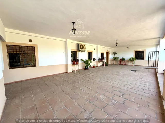 ZONA HIGUERON -Oportunidad única en el corazón del barrio! Casa + negocio en venta — 16
