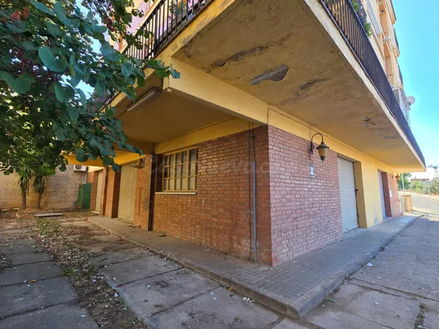 Gran Oportunidad! Amplio Local - Almacén de 122 m2 en el Cen - foto 3