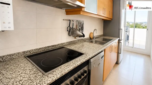 GRAN ÁTICO CON 3 TERRAZAS EN URBANIZACIÓN DE LUJO — 12