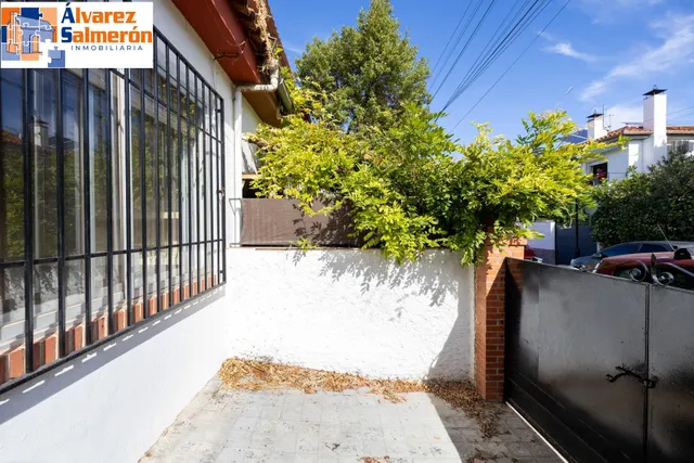 Preciosa casa en Ogíjares con piscina y jardín — 41