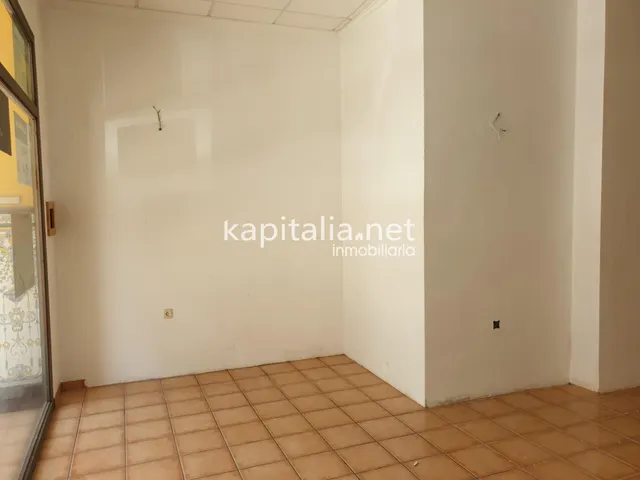 LOCAL COMERCIAL EN VIA PRINCIPAL DE ONTINYENT — 3