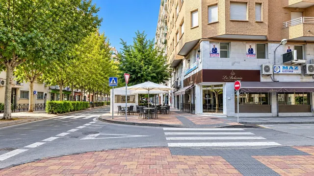 ESPECTACULAR ENTREPLANTA DE OFICINAS DE 314 M2 — 2