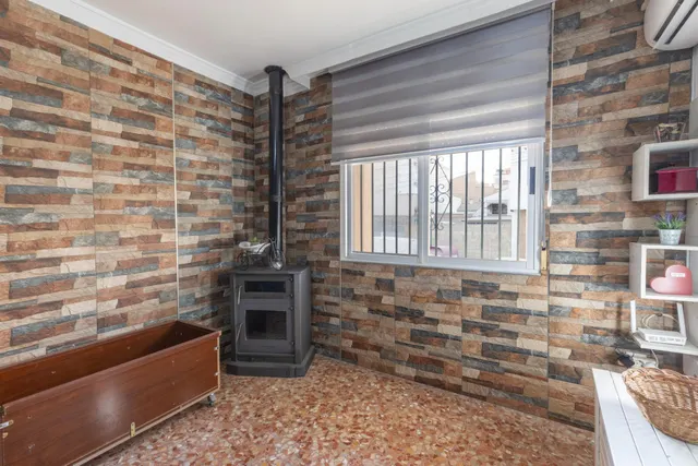 PRECIOSO ADOSADO CON PATIO, TERRAZA, COCHERA Y ESTUFA DE LEÑA EN LAS GABIAS (GRANADA) — 6