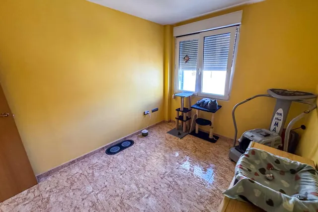 Luminoso piso de 82 m2 en pleno centro de Torrevieja – orientación sur y a un paso de todos los servicios — 24