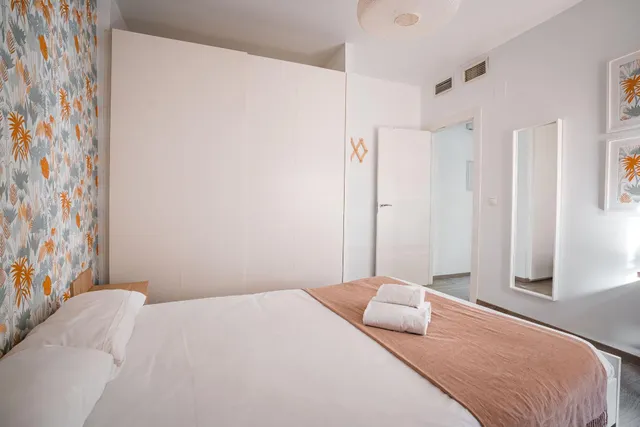 Realejo. Bonito piso amueblado con 2 dormitorios, salón-cocina y baño. Aire acondicionado. — 19