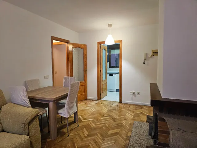 Vivienda de dos dormitorios en alquiler en Torrecaballeros. — 10