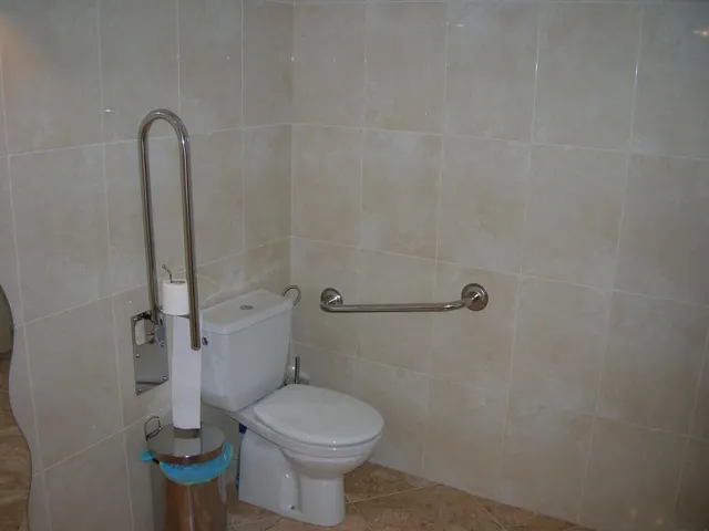 Local comercial 170m² en venta - Playa del cura — 27