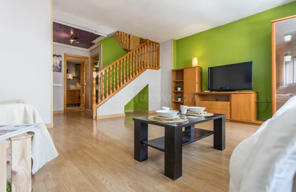 PISO TIPO DUPLEX EN BARRIO EL PROGRESO