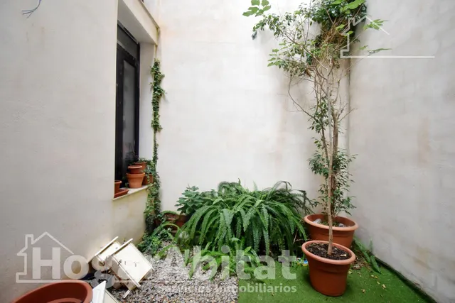 ¡Perfecto para invertir! Casa de cuatro alturas  para reformar con garaje y dos terrazas, cerca del centro — 8