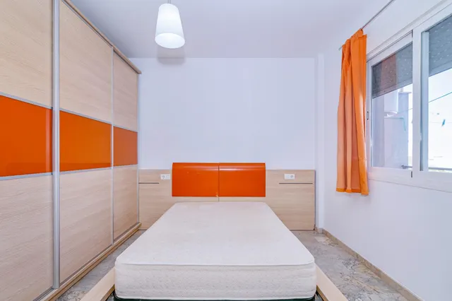 PISO DE 2 DORMITORIOS y 2 BAÑO, CON GARAJE Y TRASTERO — 7