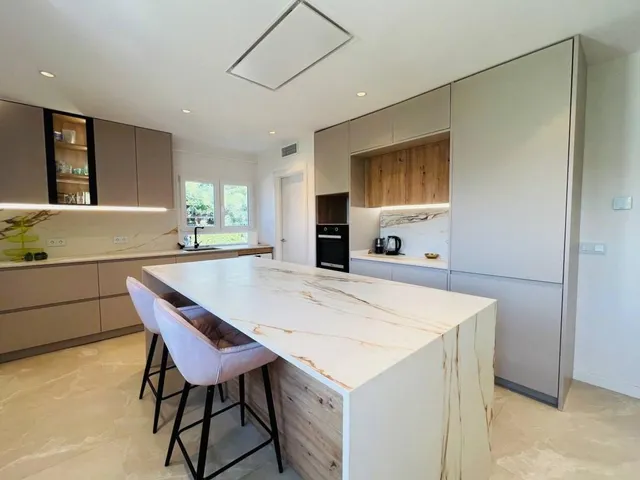 Exclusiva villa de lujo en san juan: dos casas independientes y oasis privado — 36