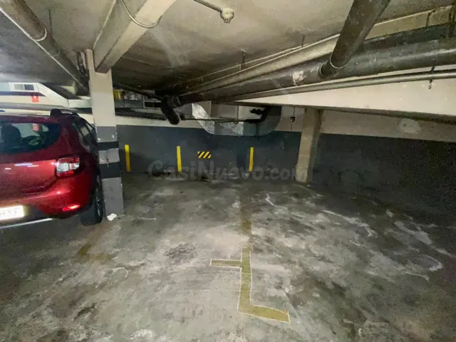 Garaje 9m² en venta - Sagrada Familia — 2