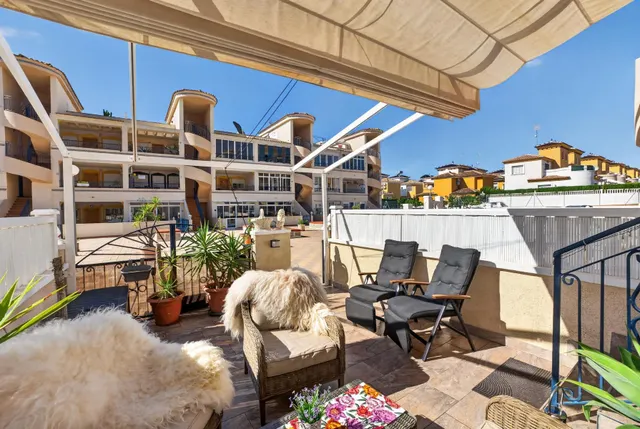 Villas Don Sancho V – Coqueto apartamento en planta baja con jardín, terrazas y piscina comunitaria. 2 dormitorios — 29